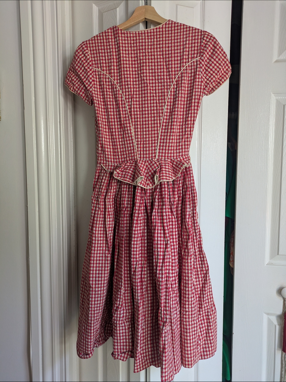 Vintage Alpine Dress with Button Front - Picture 4 of 5